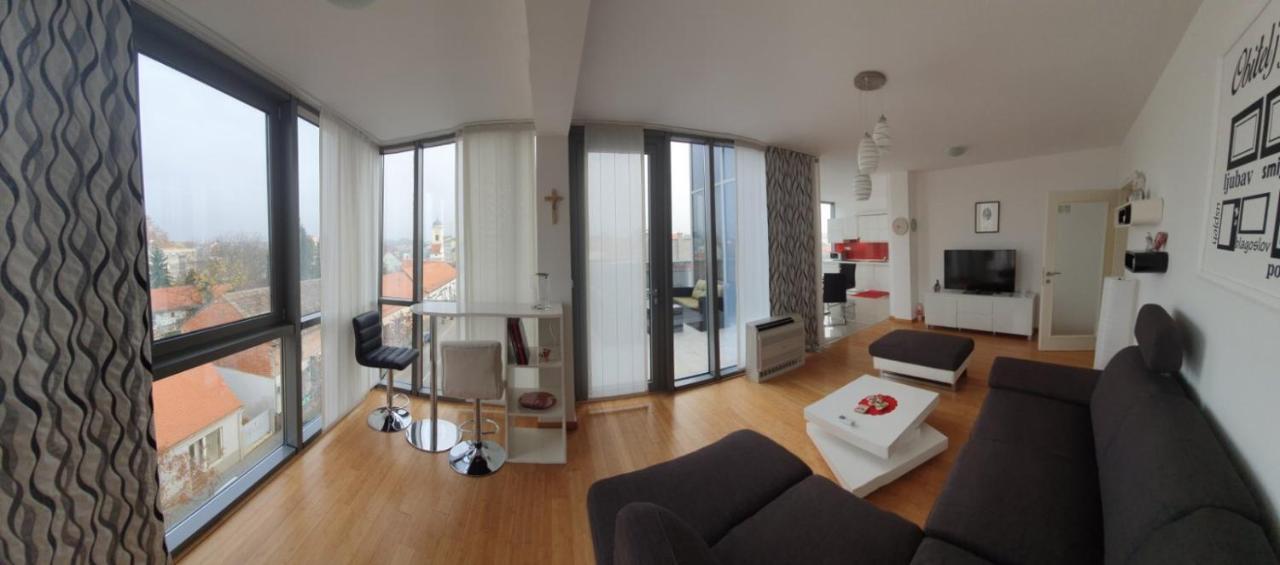 Penthouse Heart Of Slavonia **** Appartement Ðakovo Buitenkant foto