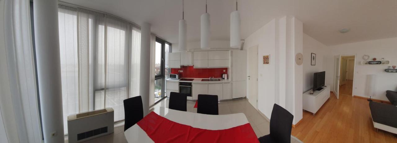 Penthouse Heart Of Slavonia **** Appartement Ðakovo Buitenkant foto